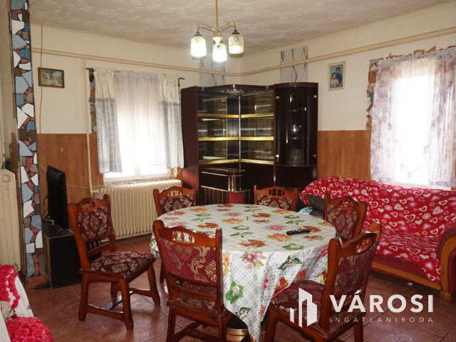 Tágas családi ház bomba áron!