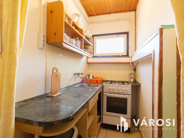 Eladó 3 szintes családi ház Zamárdiban