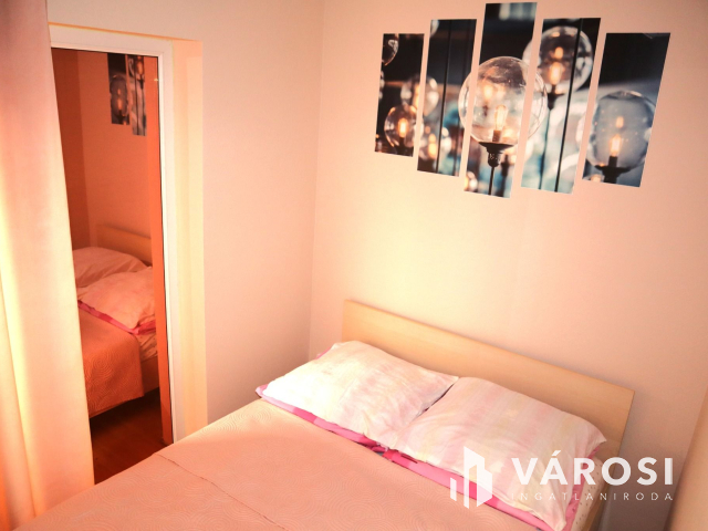 Eladó panzió a Balatontól 2 percre