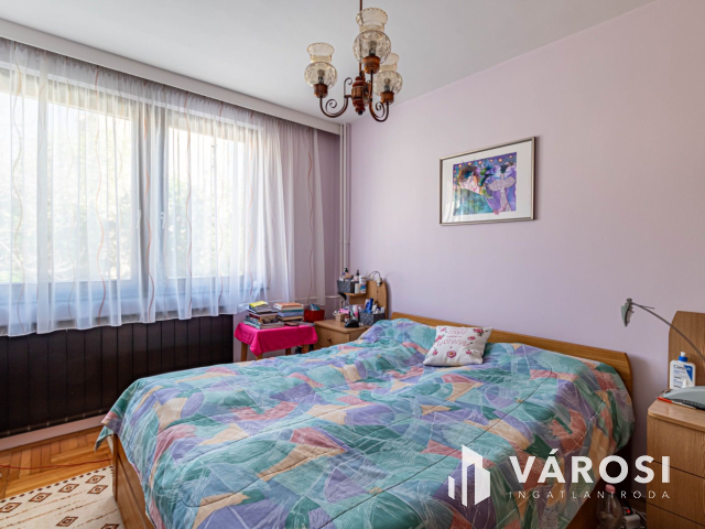 Belvárosi lakás saját kertrésszel