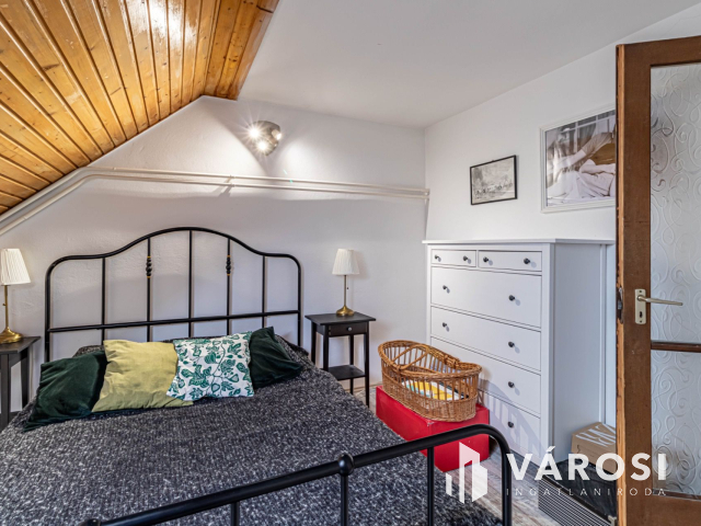 Tágas terekkel rendelkező Baktói családi ház