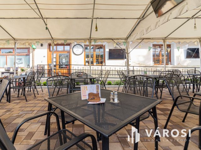 Bejáratott pizzéria, étterem meglévő ügyfélkörrel eladó!