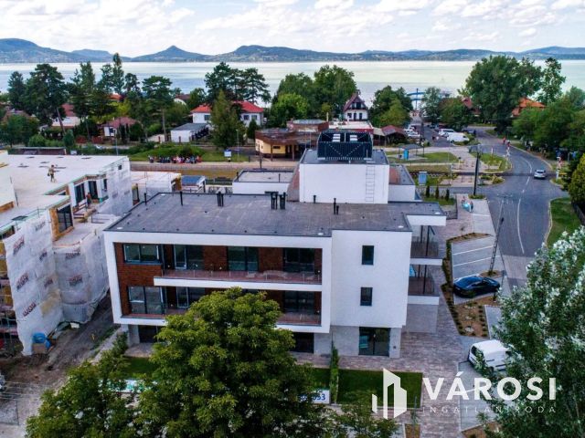 Új építésű lakás (A67), a Balatontól 200 méter távolságra