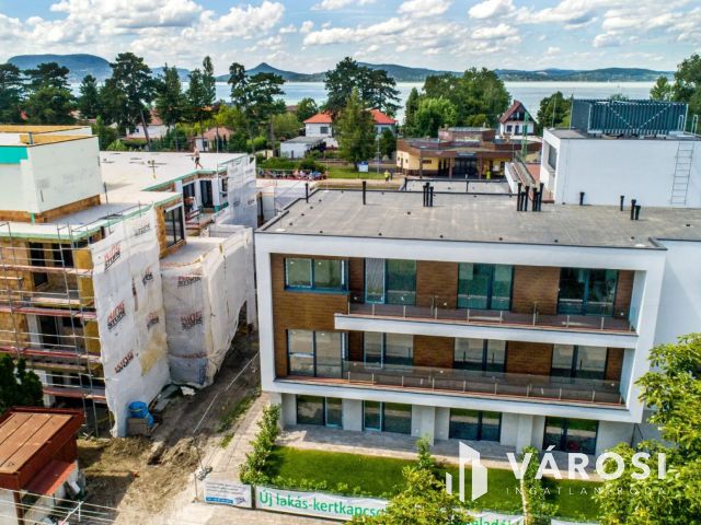 Új építésű lakás (A72), a Balatontól 200 méter távolságra