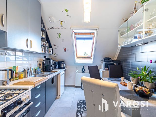 Stílusos, tágas tégla lakás, modern belső térrel