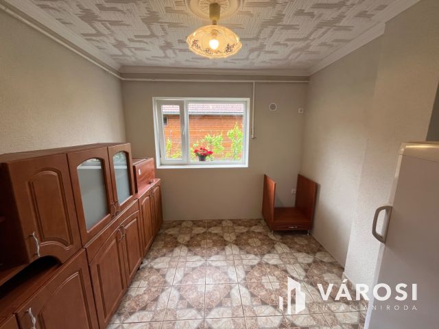 Debrecen Kerekestelepen szép rendezett ház eladó!