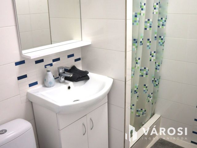 Panorámás felújított lakás a Beszédes József sétányon