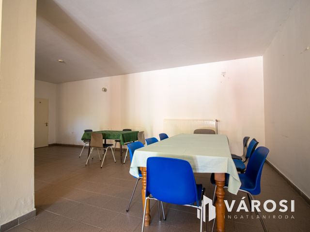 Eladó panzió saját parkolóval, nagy kerttel Bogácson!