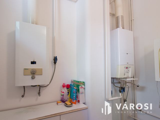 Kivételes hangulatú, belvárosi családi ház eladó