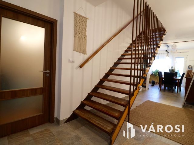 Felújított családi ház az Adyn