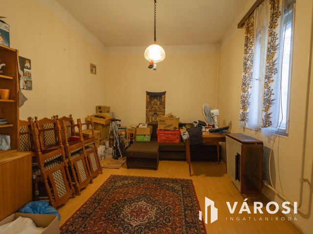 Családi ház tele lehetőséggel!