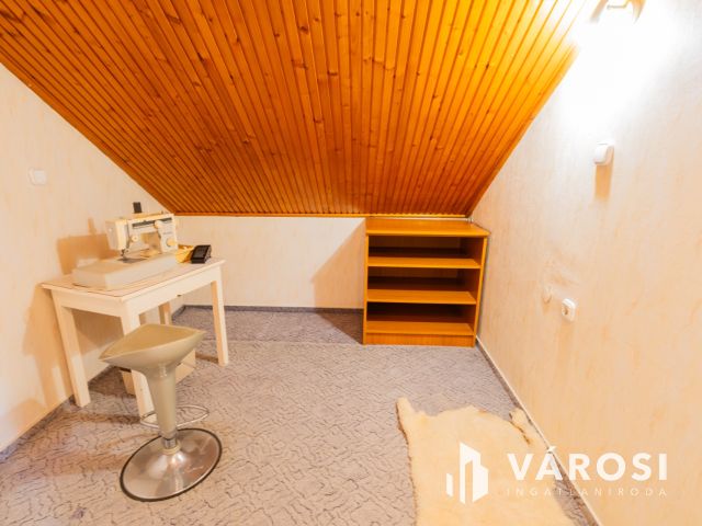 Tökéletes szerkezetű ház, tágas terekkel a Fürdőövezetben