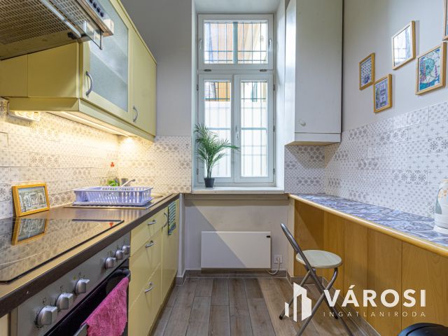 65 m2-es jó állapotú lakás a Nagy Diófa utcában!