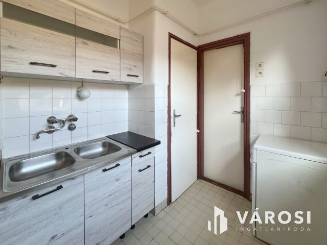 2 szobás sorházi lakás saját udvarral