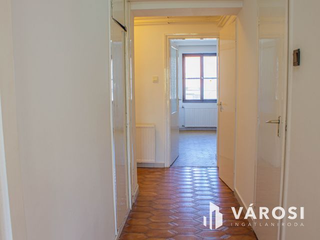 2 külön szobás a belváros peremén