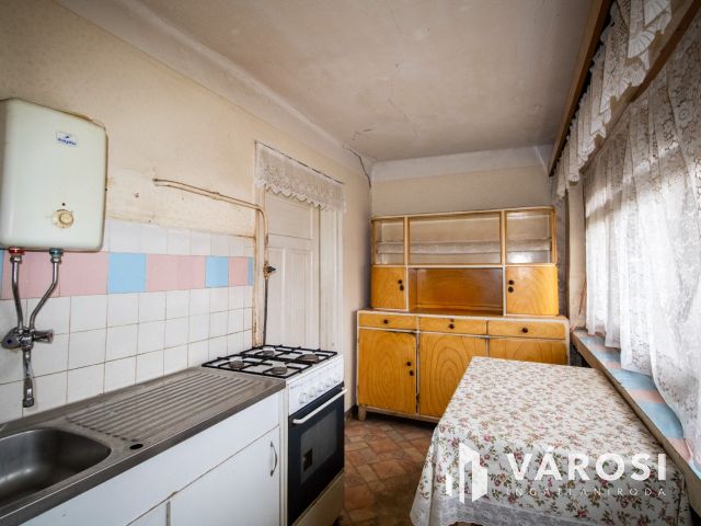 Felújítandó családi ház eladó Békésen