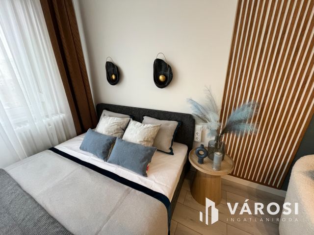 Na Ez Igen! Ez Egy Igazi Gyöngyszem!