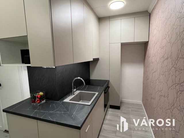 Na Ez Igen! Ez Egy Igazi Gyöngyszem!