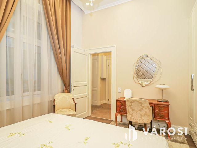 Eladó prémium lakás a Vígszínház közelében!