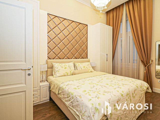 Eladó prémium lakás a Vígszínház közelében!