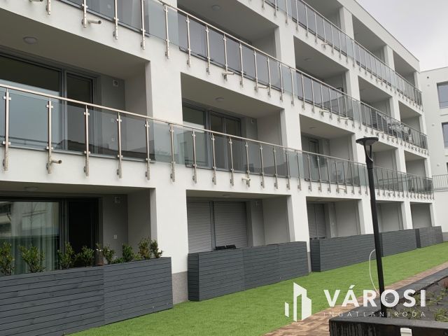 Debrecen belvárosában impozáns  lakás