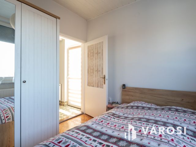 Algyői 4 szobás ikerház