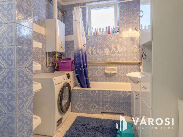 Algyői 4 szobás ikerház