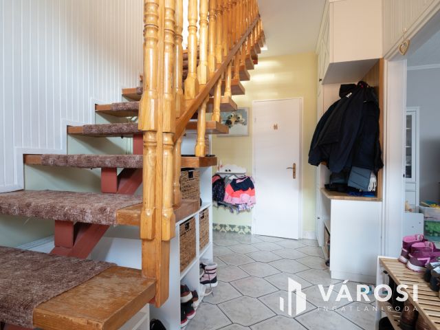 Algyői 4 szobás ikerház