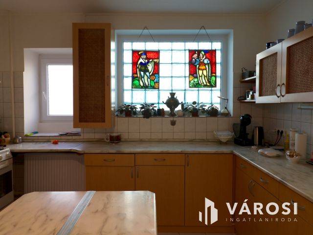 Belvárosi családi ház