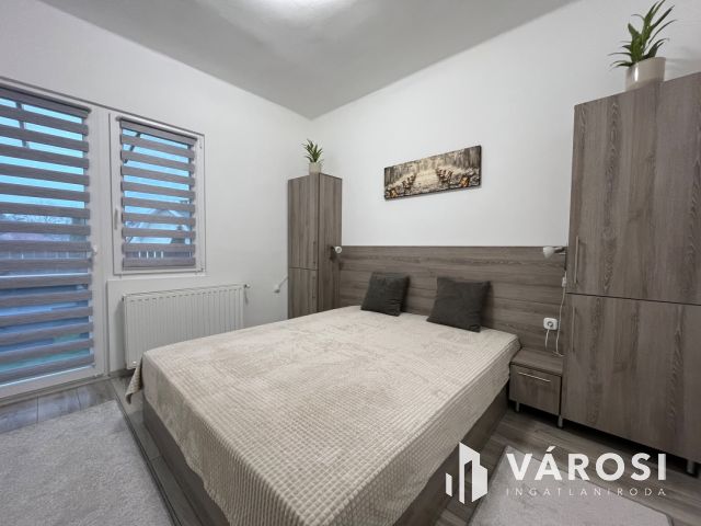 Hajdúszoboszlói, Nagyon Cool Kis Lakás, Nagy Terasszal!