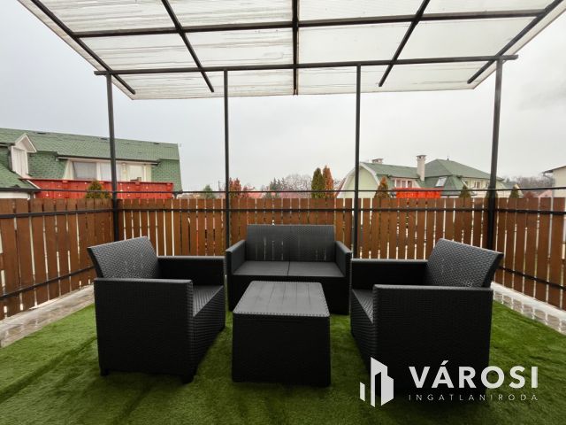 Hajdúszoboszlói, Nagyon Cool Kis Lakás, Nagy Terasszal!