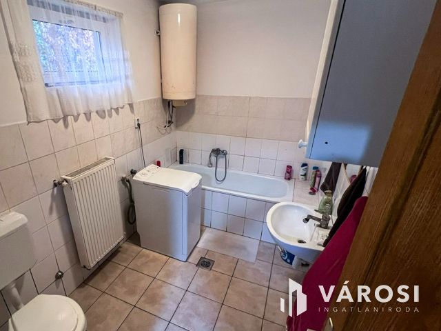 Újfehértó – Háromszobás családi ház  a meggy városában!