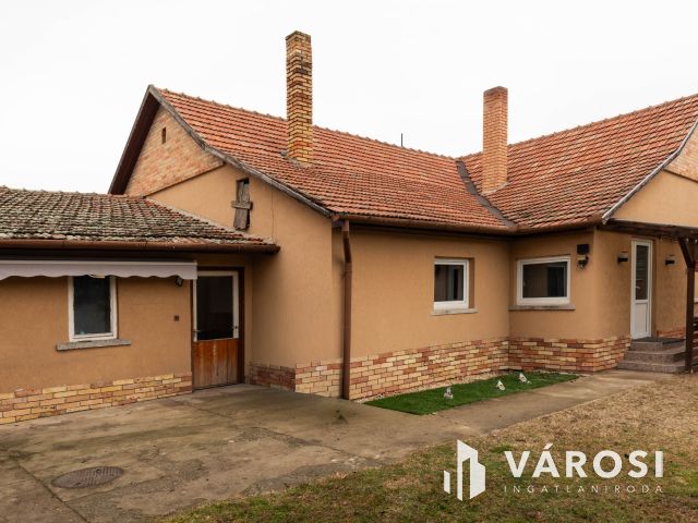 Igényes, felújított Családi ház, ide csak költözni kell