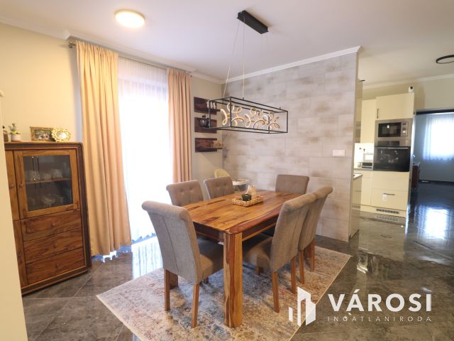 Modern családias otthon Mórahalmon.