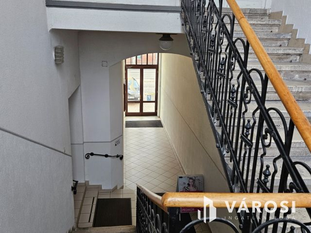 Debrecen Belvárosi Üzleti Ingatlan, Szuper Helyen!