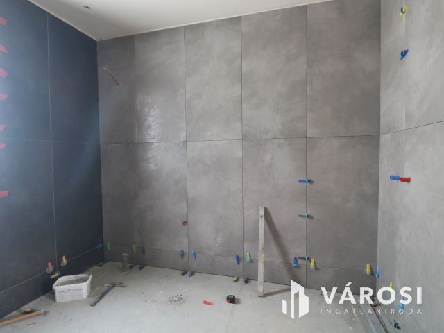 Baktói ikerház,minőségi kulcsrakész kivitelben.