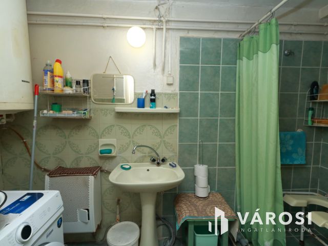 Kis családi fészek