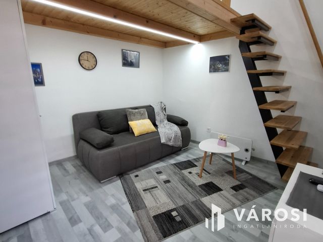Modern Mini belvárosi lakás a Gutenberg utcában