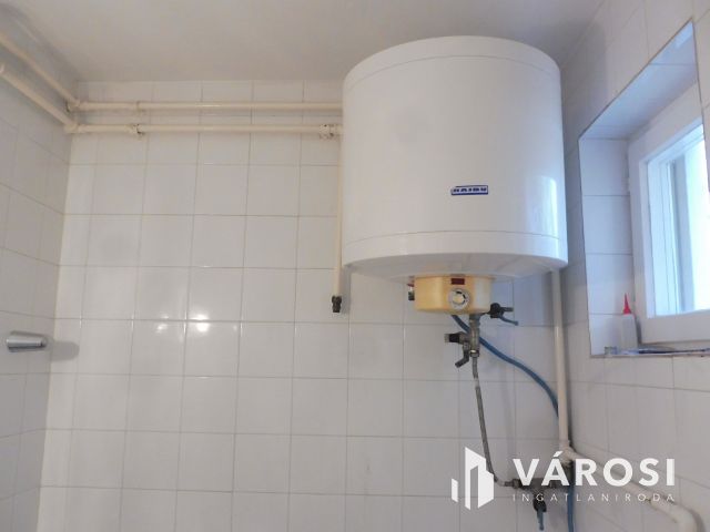 Jó minőségű "Őszibarack" jó áron eladó!