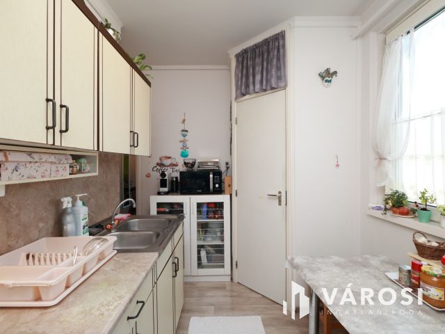 Hódtói erkélyes lakás