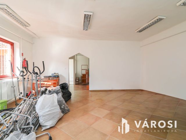 Felújított raktár kiadó – többféle hasznosítási lehetőséggel