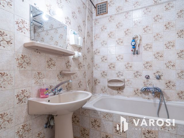 Géém on  - eladó tégla lakás -