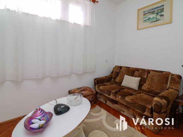 Felújított házrész eladó Nagyszénáson