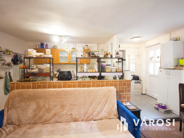 SZEGEDEN Móravároson családi házat kínálok